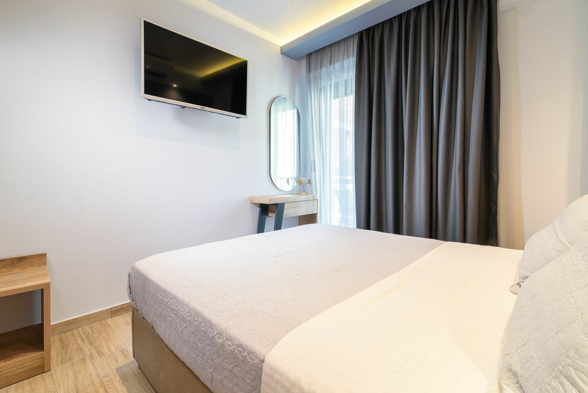 Oasis Hotell Sarti Eksteriør bilde